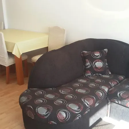 Apartman Mravince