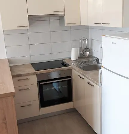 Apartman *